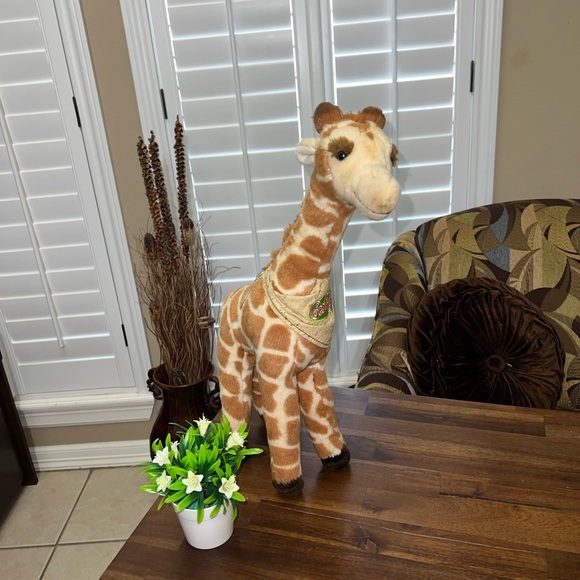 Toys R Us Geoffrey The Giraffe Plush Toy Stuffed Animal Retired 18” - Picture 1 of 8